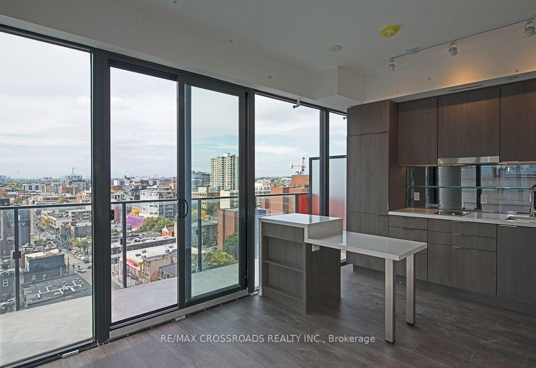 215 Queen St W, unit 1101 for rent - image #6