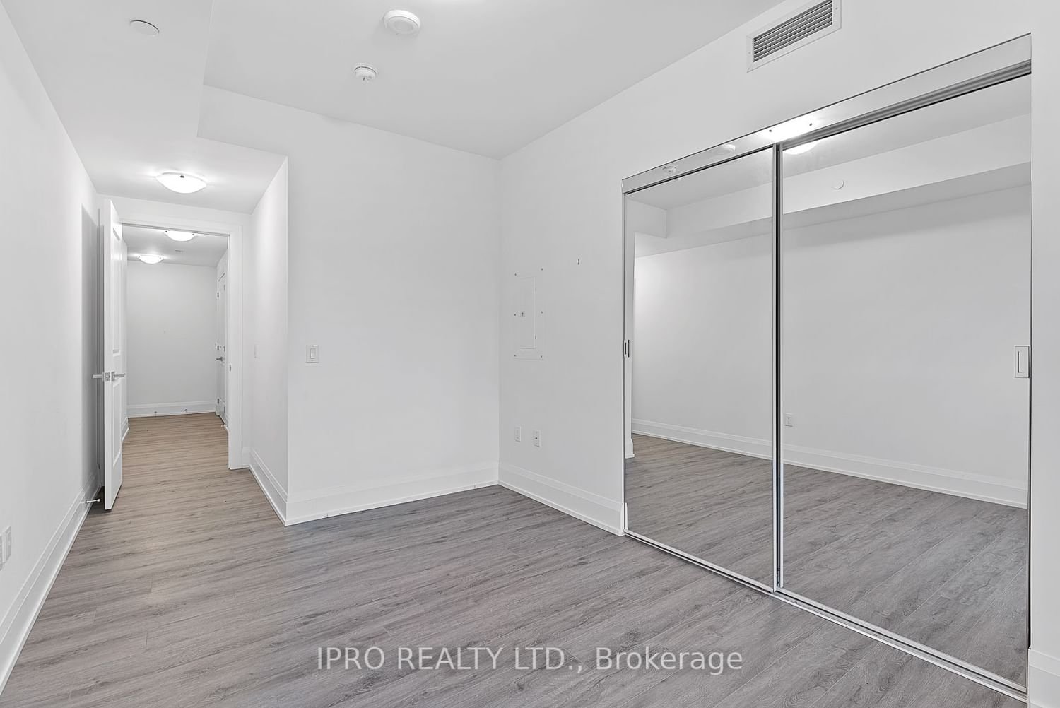 1700 Avenue Rd, unit 309 for rent - image #31