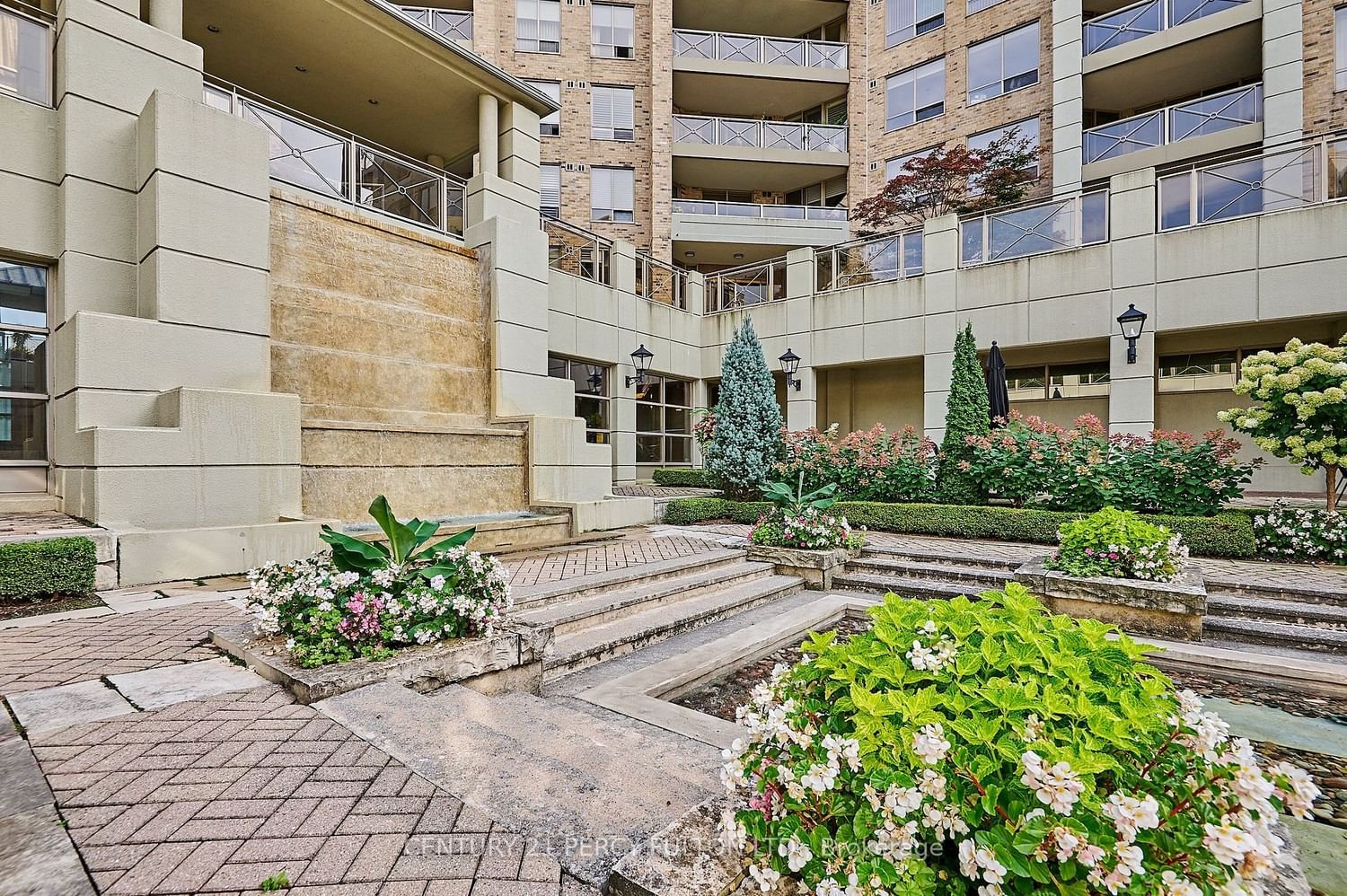 225 The Donway W, unit 104 for sale - image #32