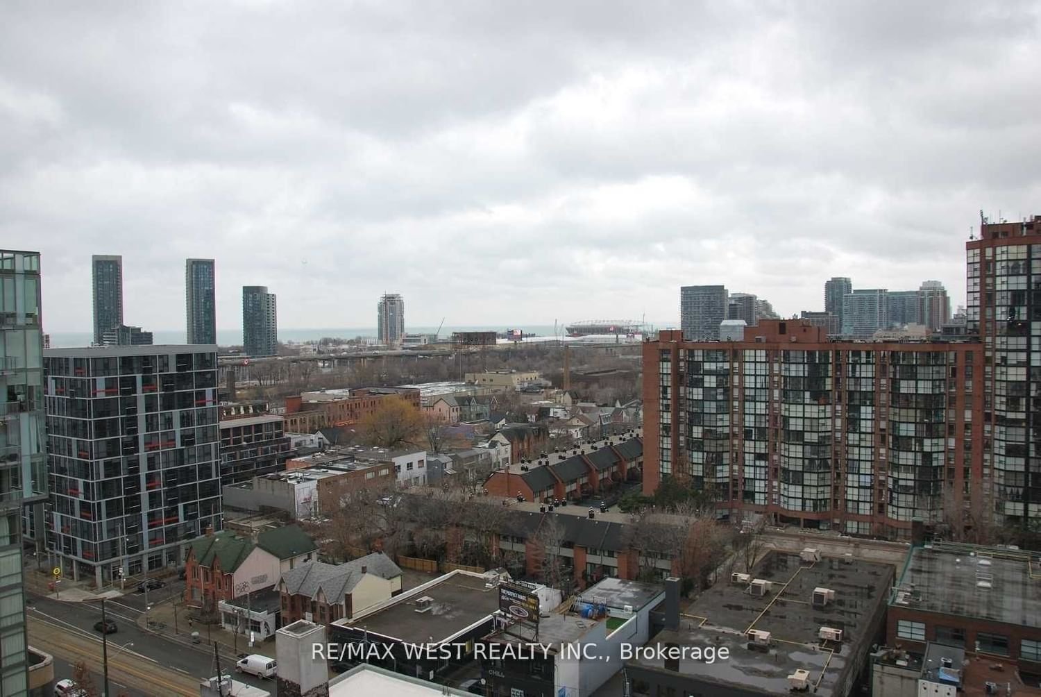 629 King St W, unit 1308 for rent - image #18