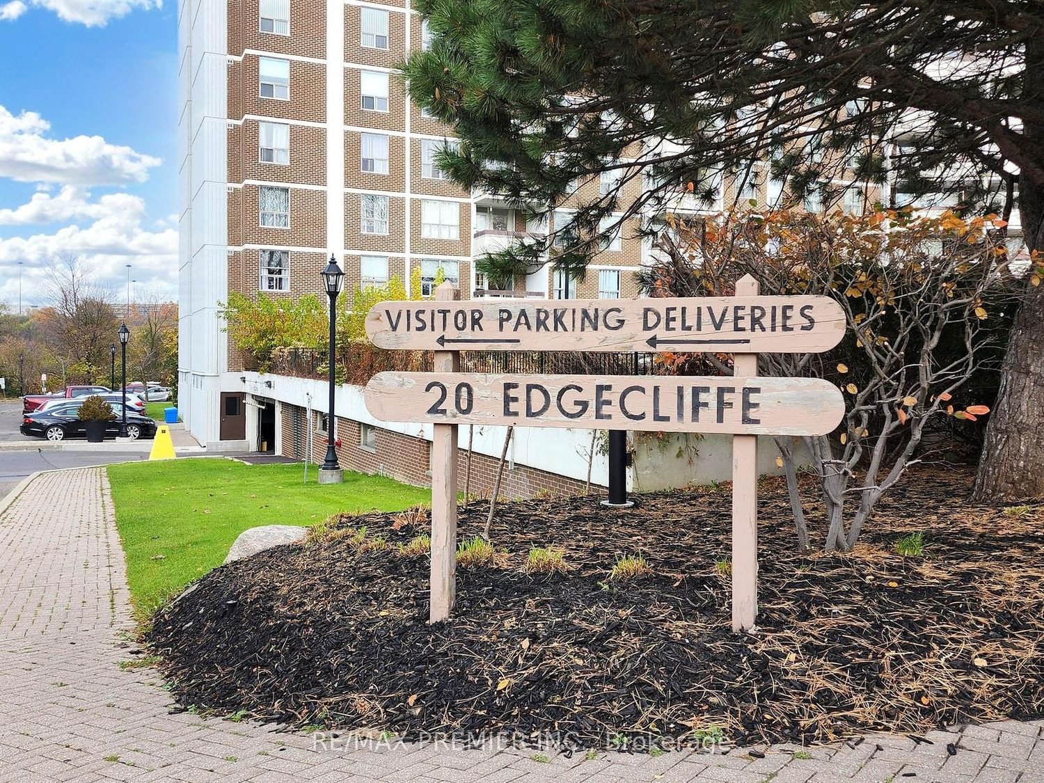 20 Edgecliffe Gfwy, unit 401 for sale - image #3