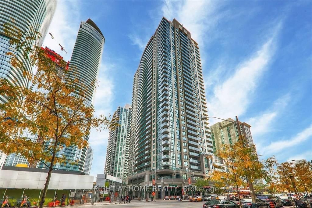 30 Grand Trunk Cres, unit 3312 for rent - image #1