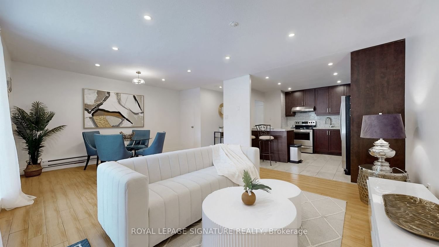 15 Pebble Bywy, unit 54 for sale - image #3