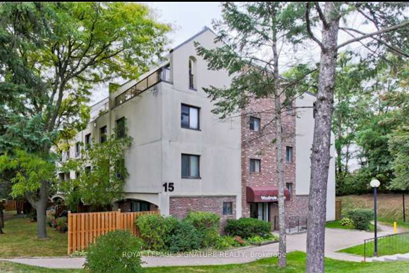 15 Pebble Bywy, unit 54 for sale - image #32