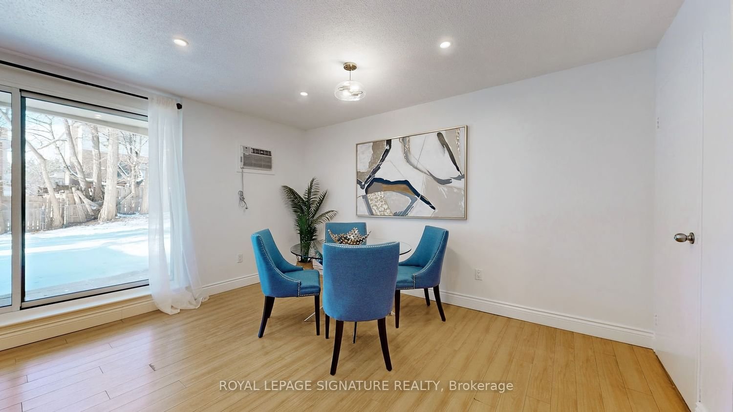 15 Pebble Bywy, unit 54 for sale - image #7