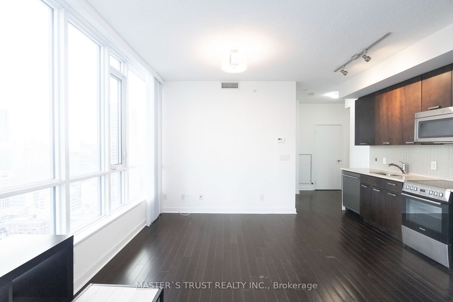 295 Adelaide St W, unit 3302 for rent - image #12