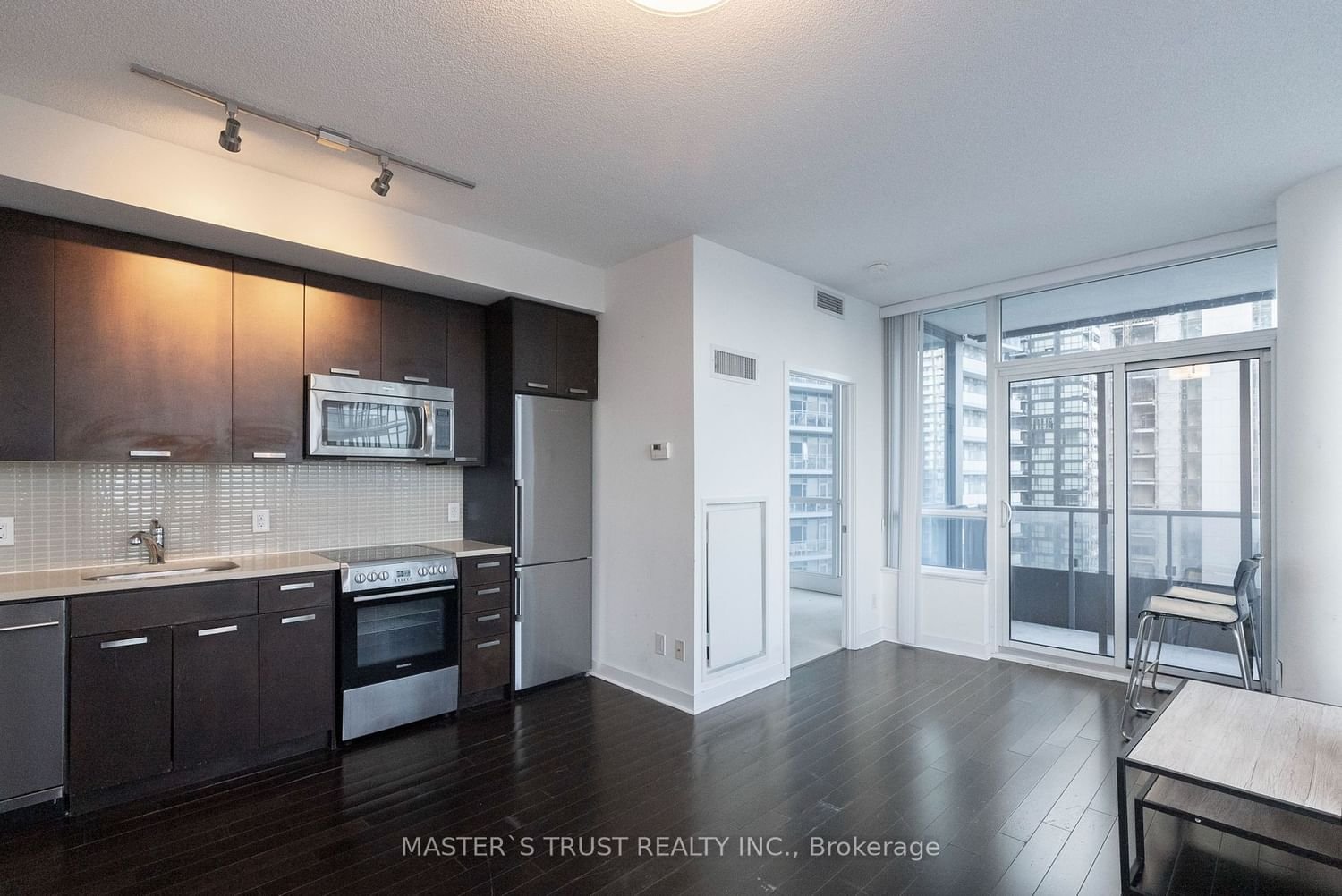 295 Adelaide St W, unit 3302 for rent - image #8