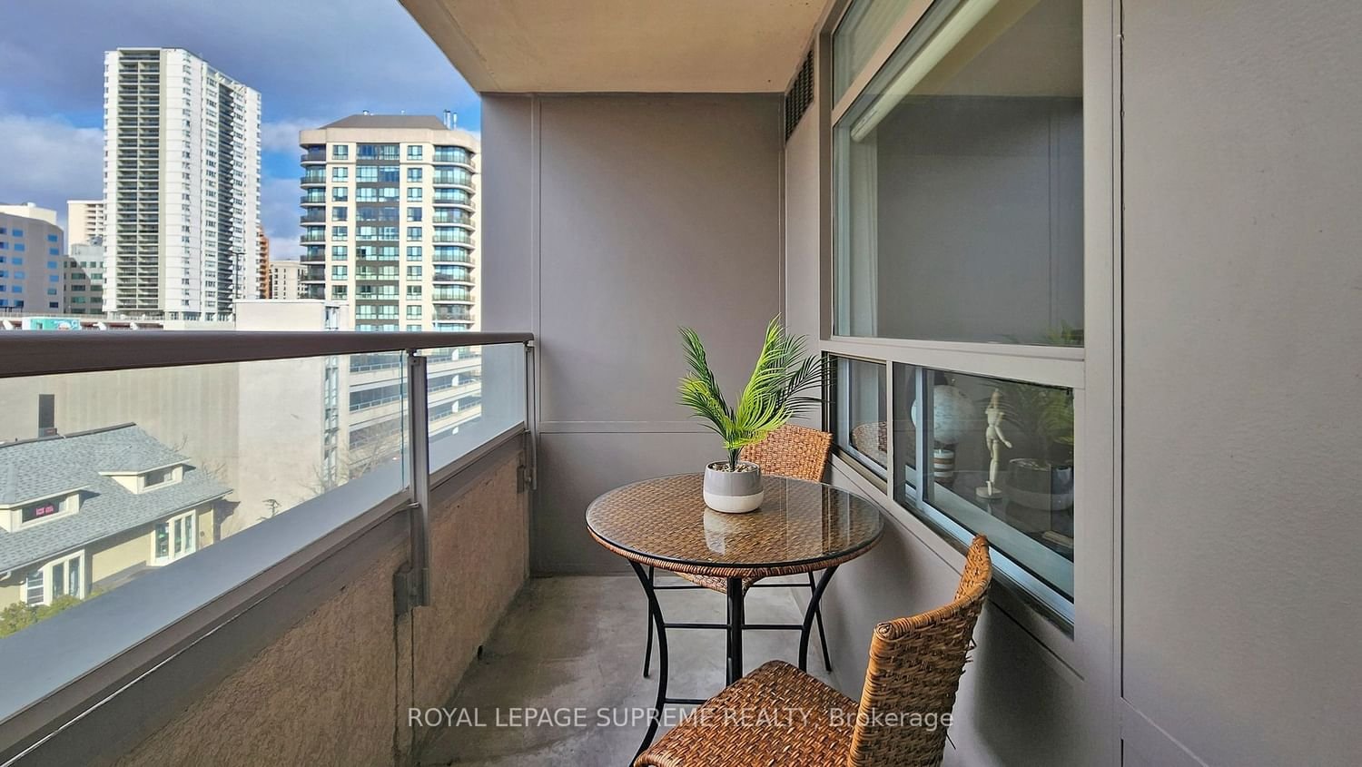 5 Rosehill Ave, unit 812 for sale - image #33