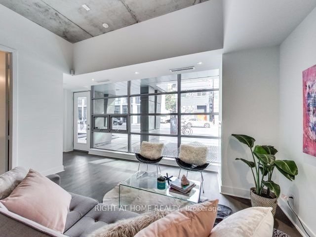 399 Adelaide St W, unit 104 for sale - image #3