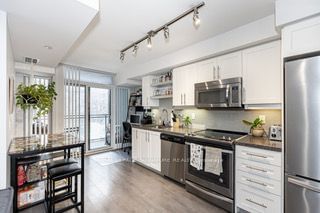 525 Adelaide St W, unit 520 for sale - image #3