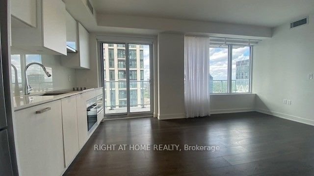 99 Broadway Ave, unit 3110 for rent - image #3
