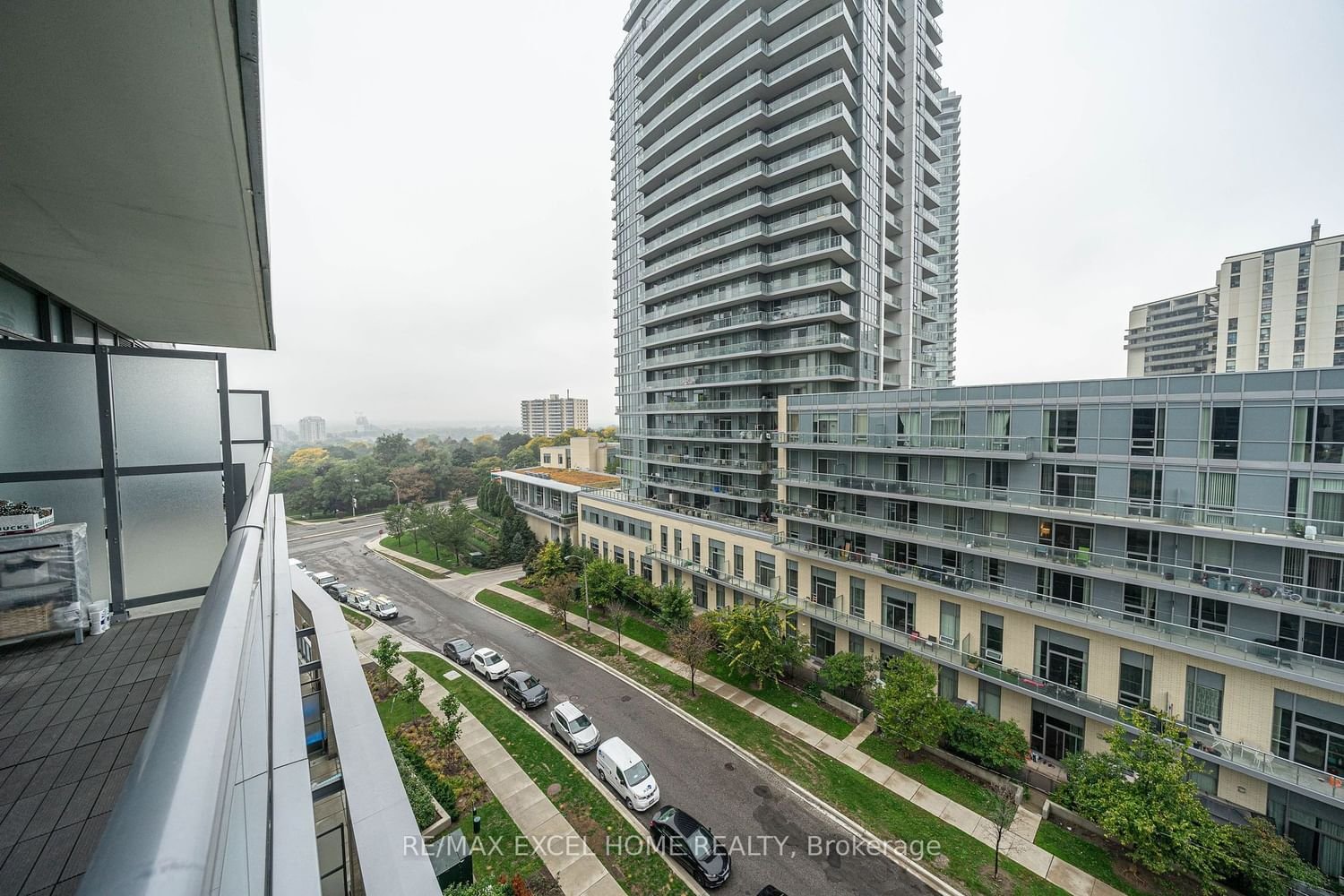 56 Forest Manor Rd, unit 609 for rent - image #18