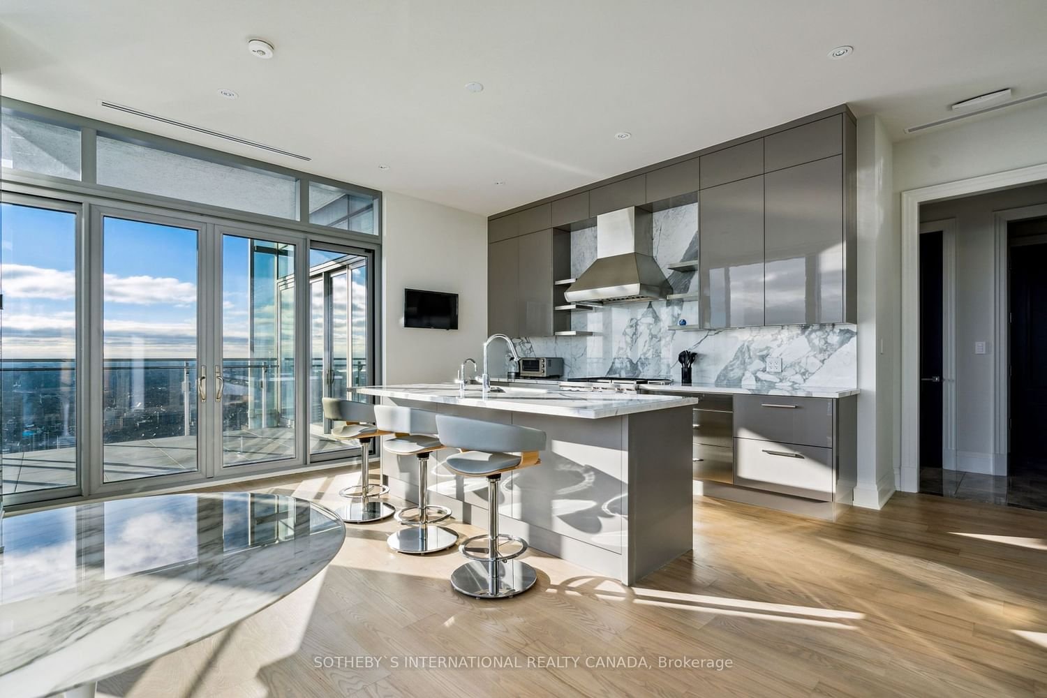 50 Yorkville Ave, unit 4303 for sale - image #8