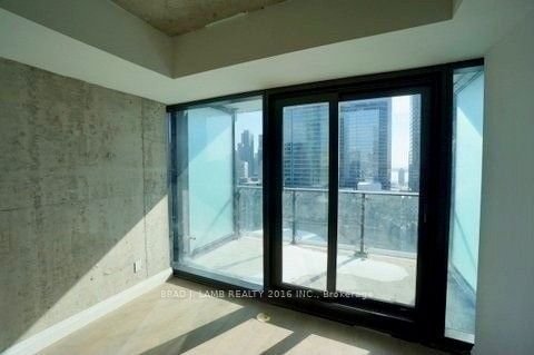 224 King St W, unit 2305 for rent - image #6