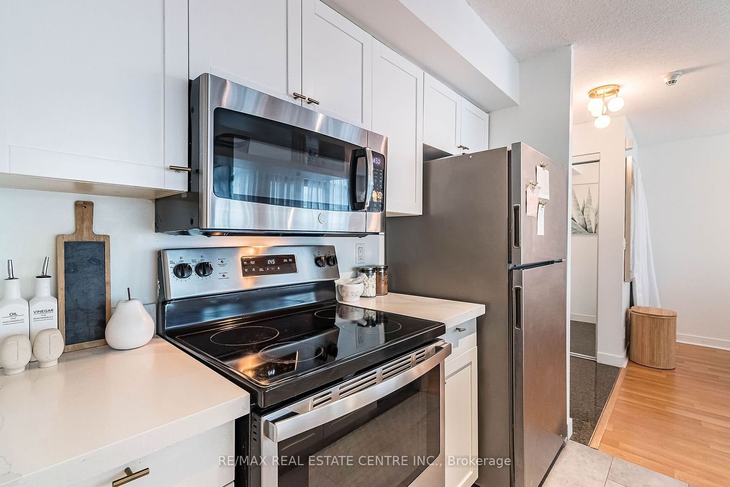81 Navy Wharf Crt, unit 306 for rent - image #14