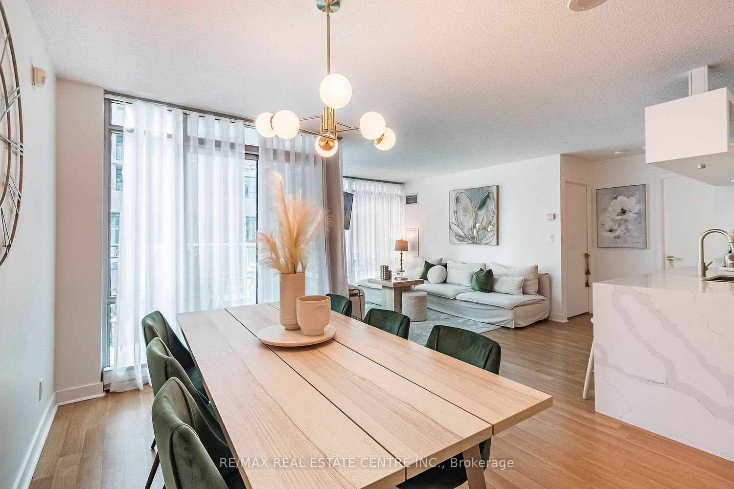 81 Navy Wharf Crt, unit 306 for rent - image #22
