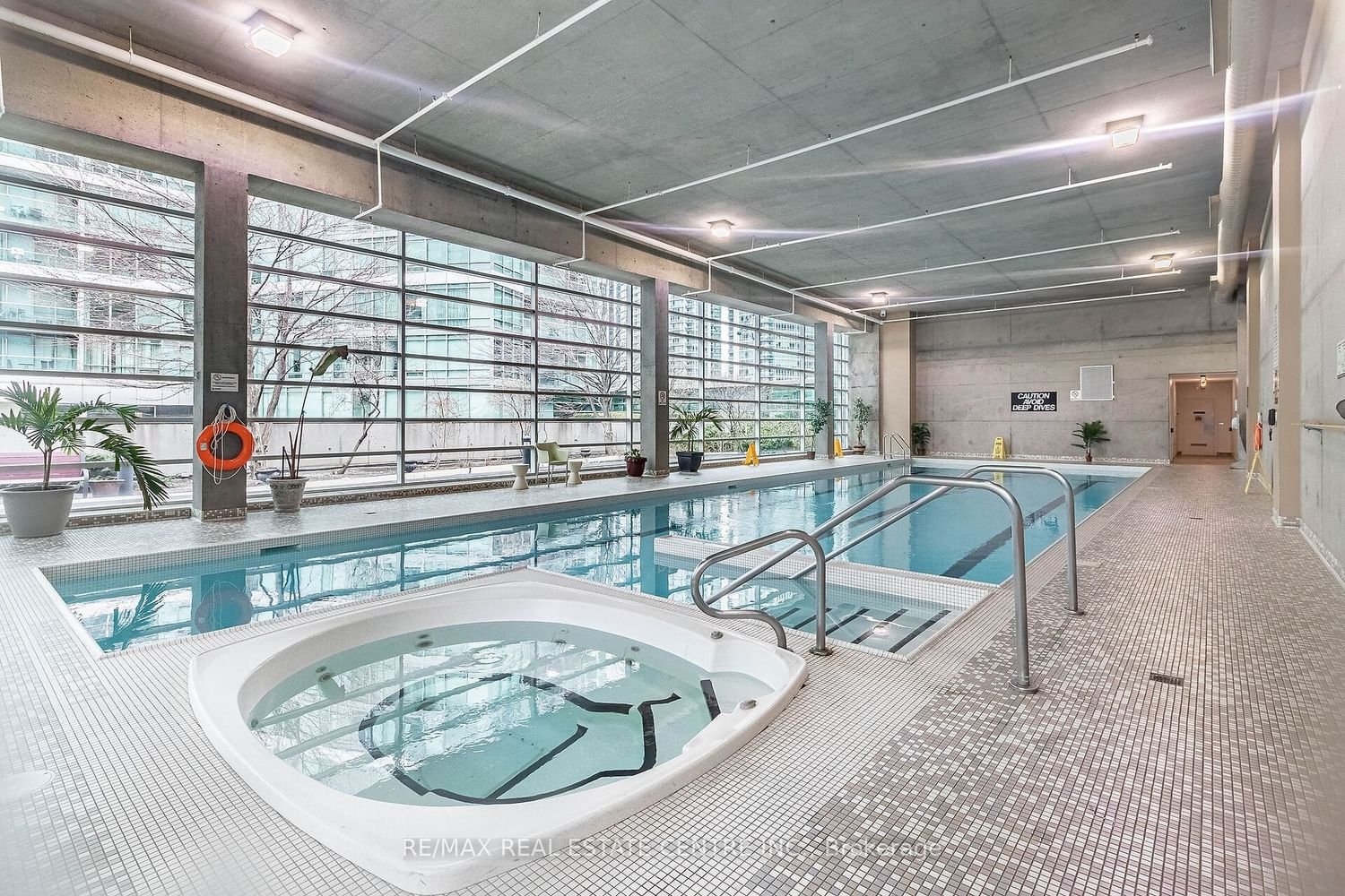 81 Navy Wharf Crt, unit 306 for rent - image #30