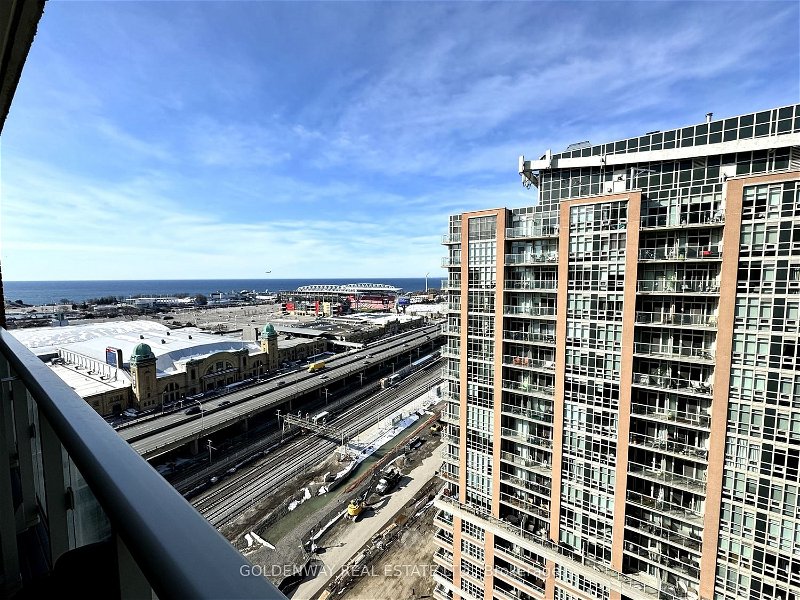 75 East Liberty St, unit 2107 for rent - image #1