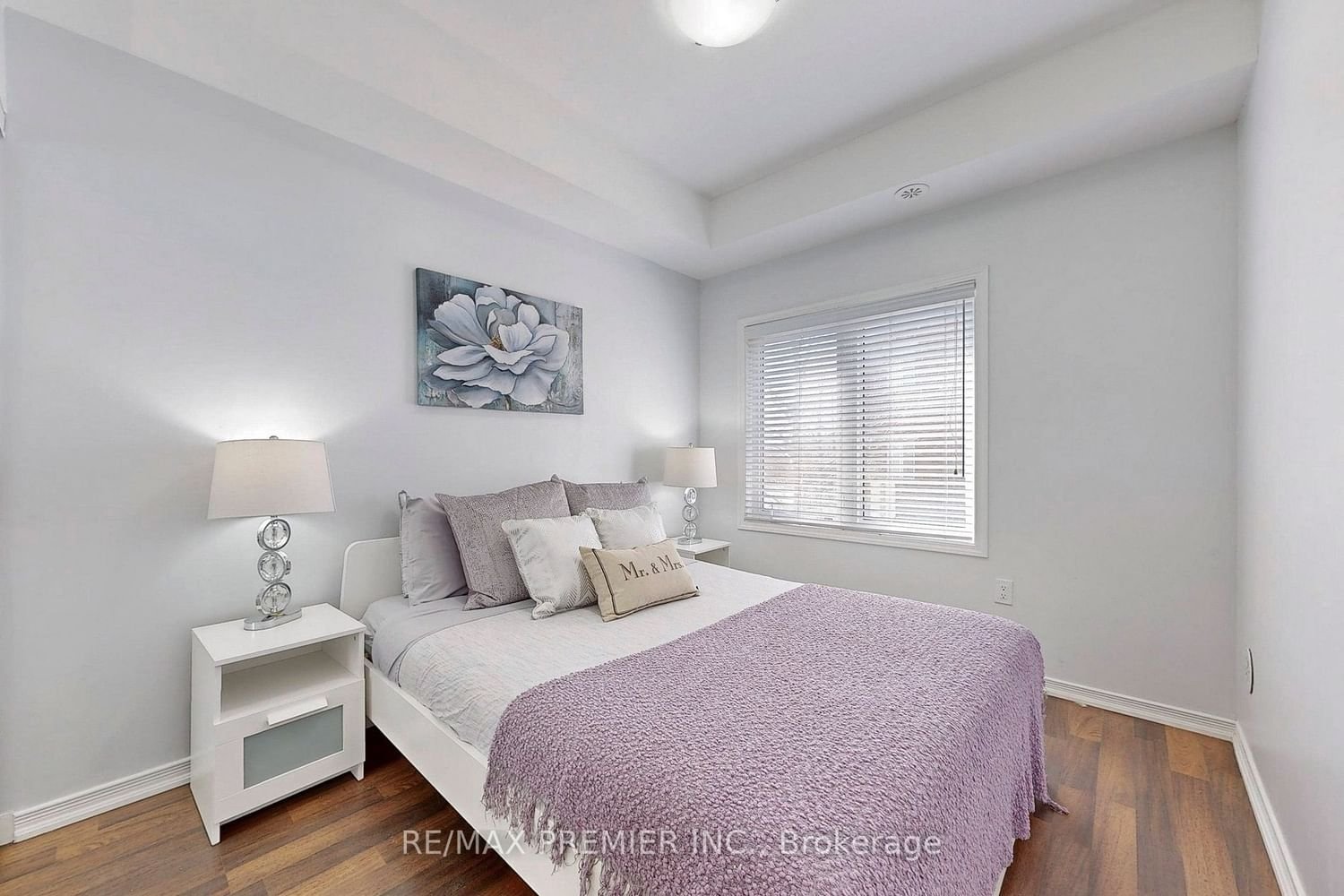 19 Coneflower Cres, unit 266 for sale - image #11