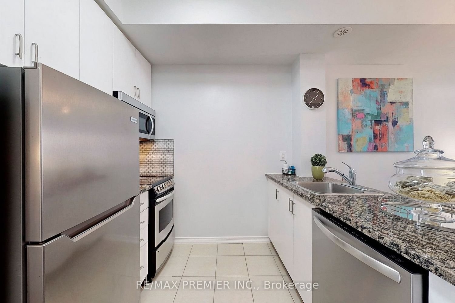 19 Coneflower Cres, unit 266 for sale - image #8