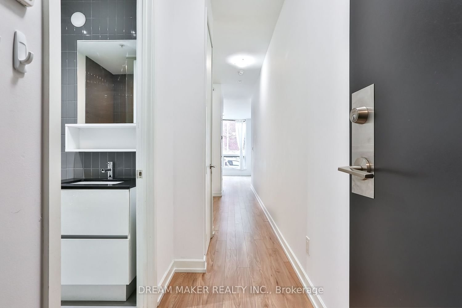 377 Madison Ave, unit 114 for rent - image #17