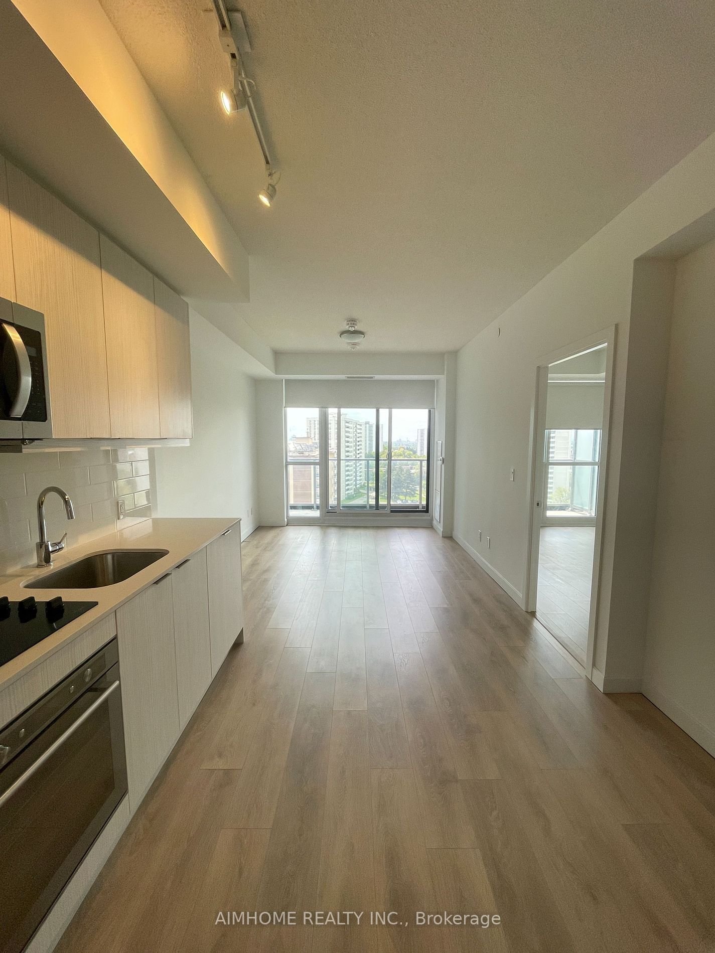 38 Forest Manor Rd, unit 1005 for rent - image #2