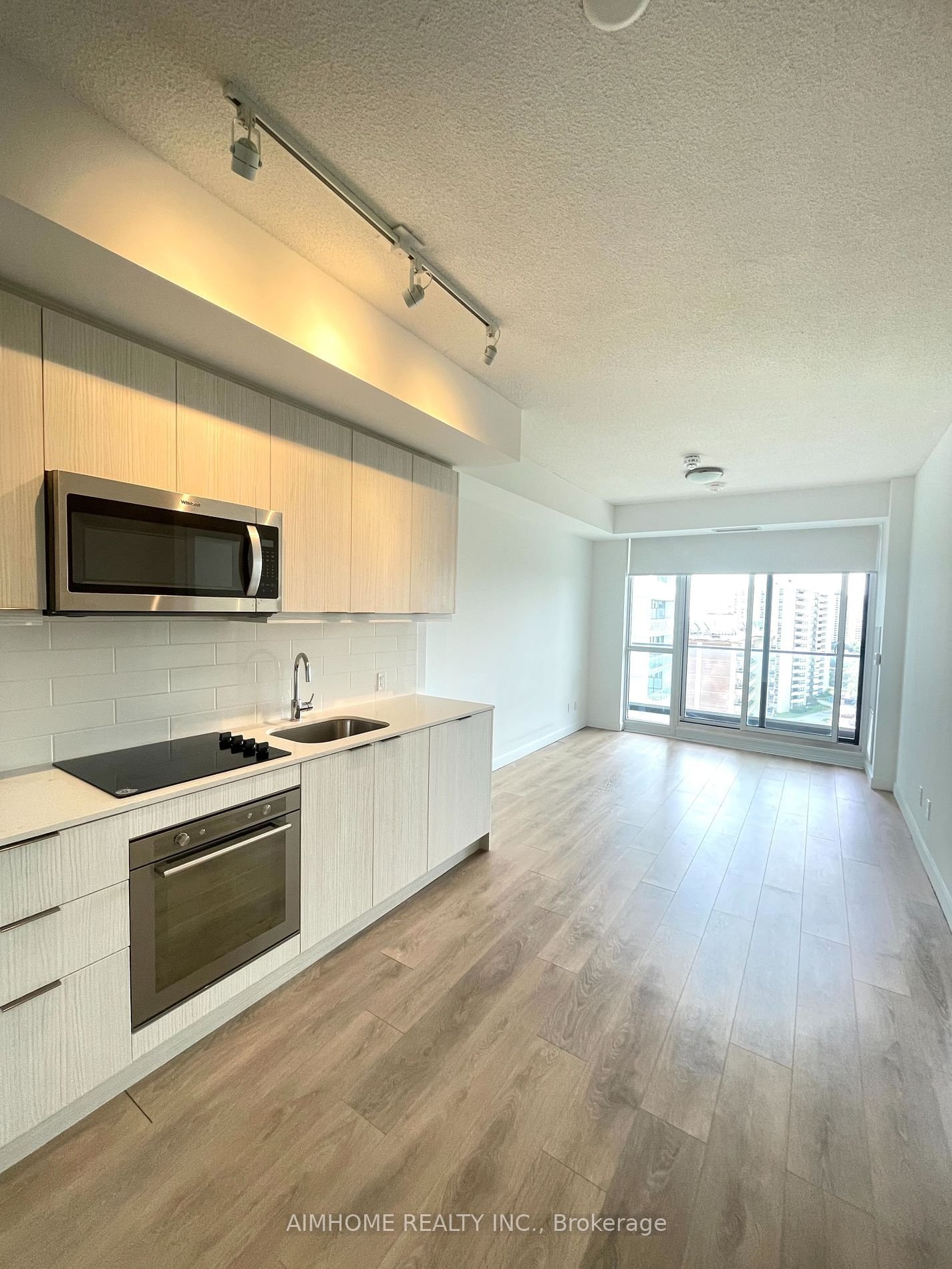 38 Forest Manor Rd, unit 1005 for rent - image #3