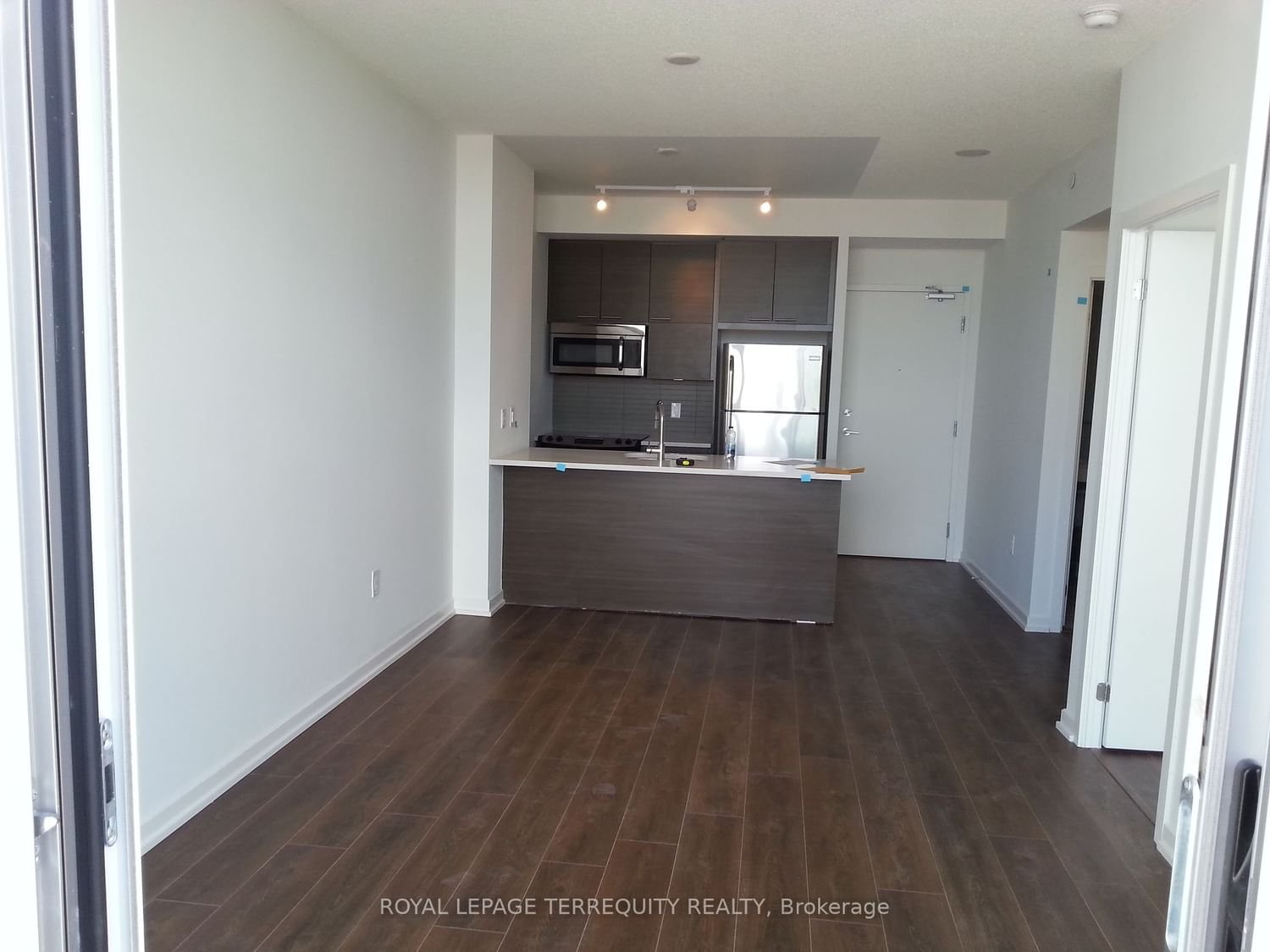 66 Forest Manor Rd, unit 2903 for rent - image #2