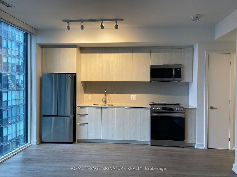 357 King St W, unit 1708 for rent - image #1