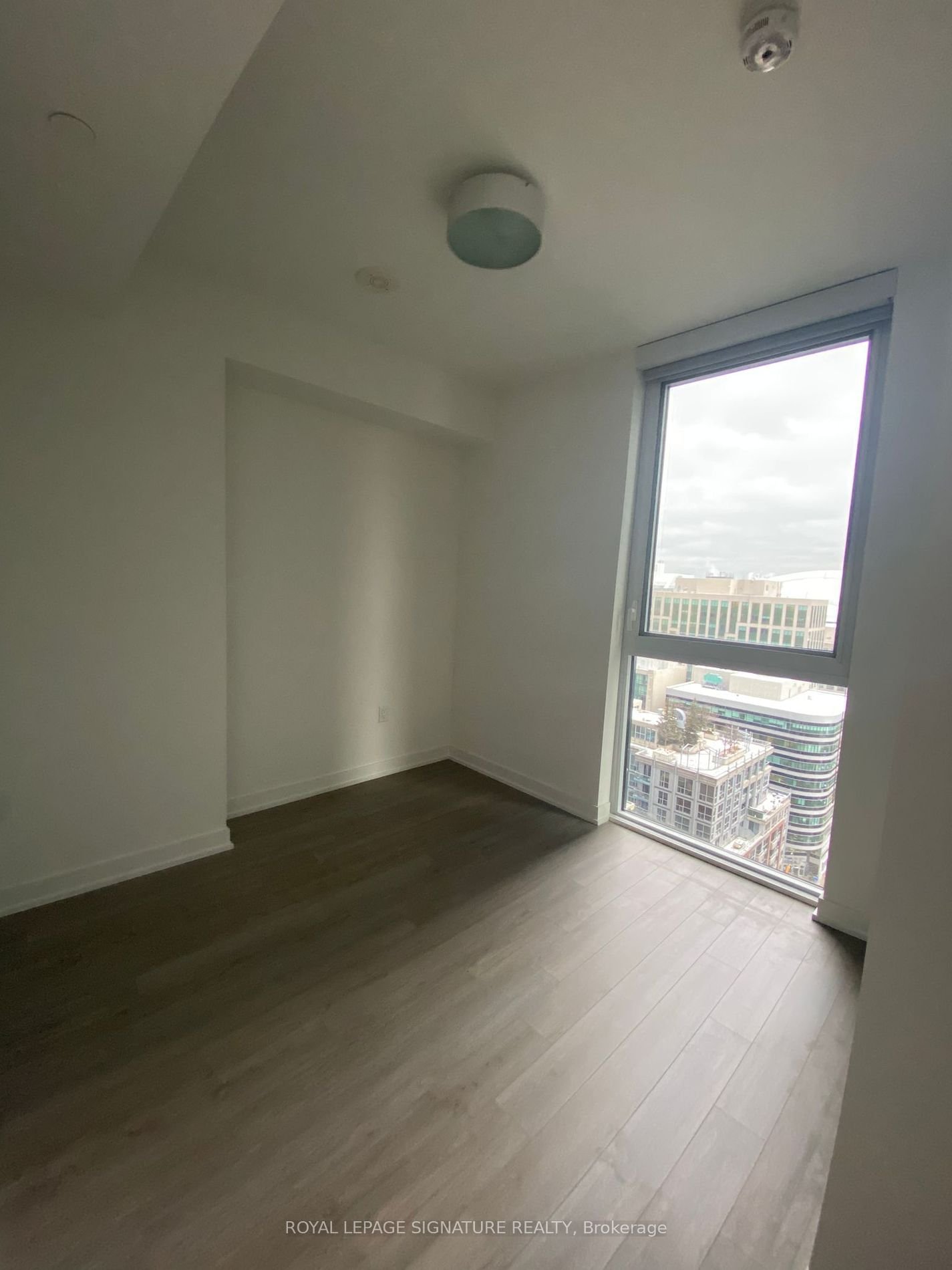357 King St W, unit 1708 for rent - image #12