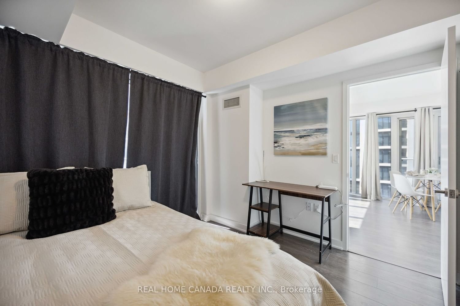 99 Broadway Ave, unit 3609 for sale - image #17