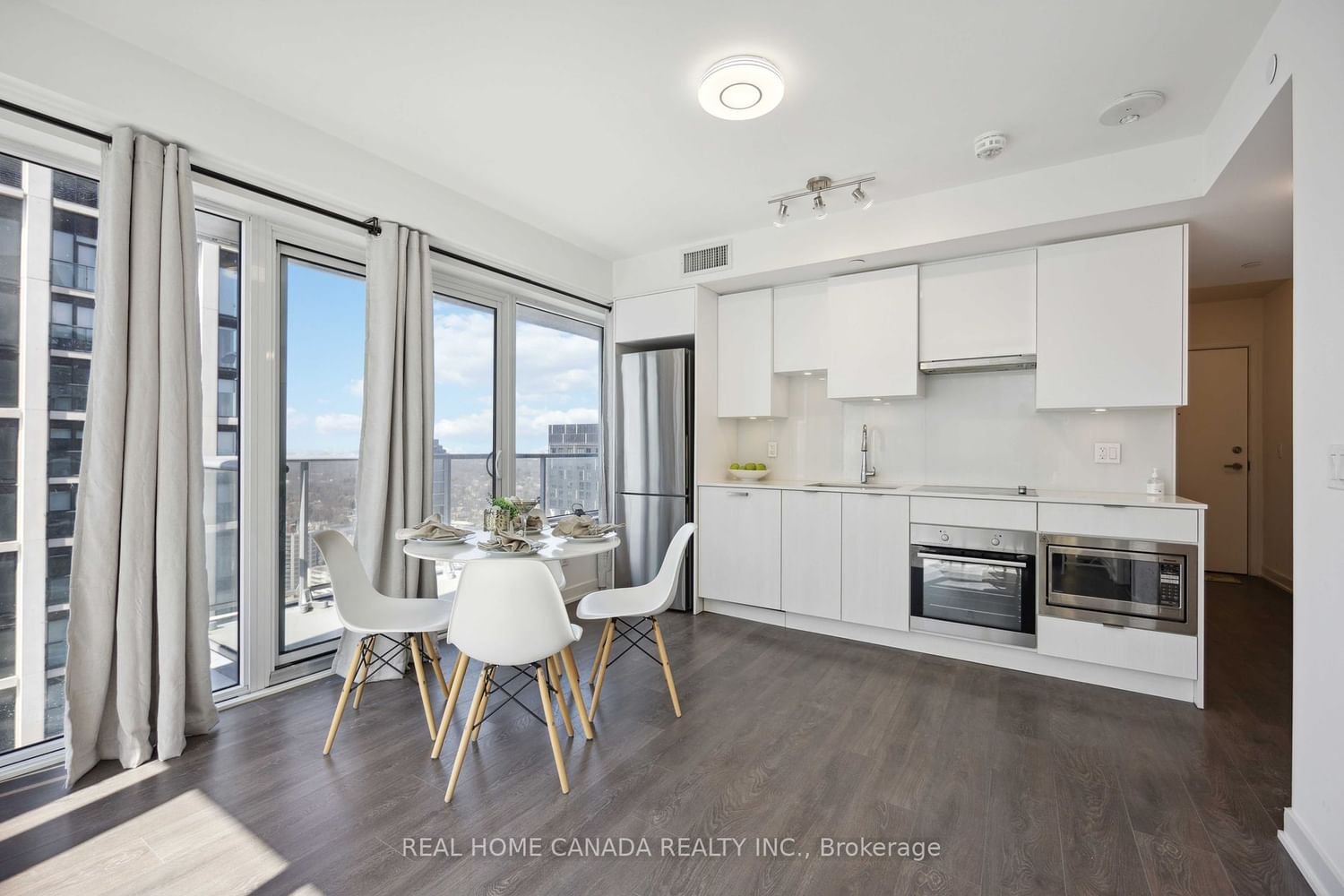 99 Broadway Ave, unit 3609 for sale - image #5
