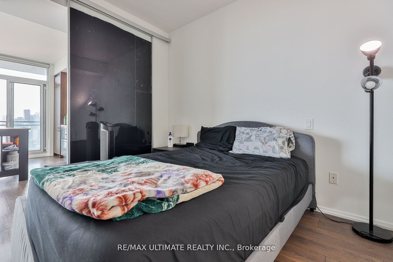 45 Charles St E, unit 4715 for sale - image #8