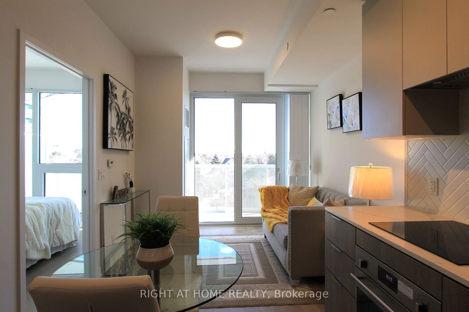 15 Holmes Ave, unit 510 for sale - image #9