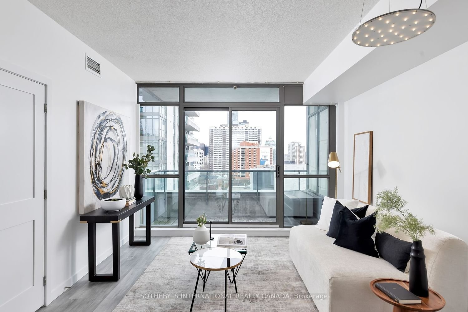 281 Mutual St, unit 1406 for sale - image #2