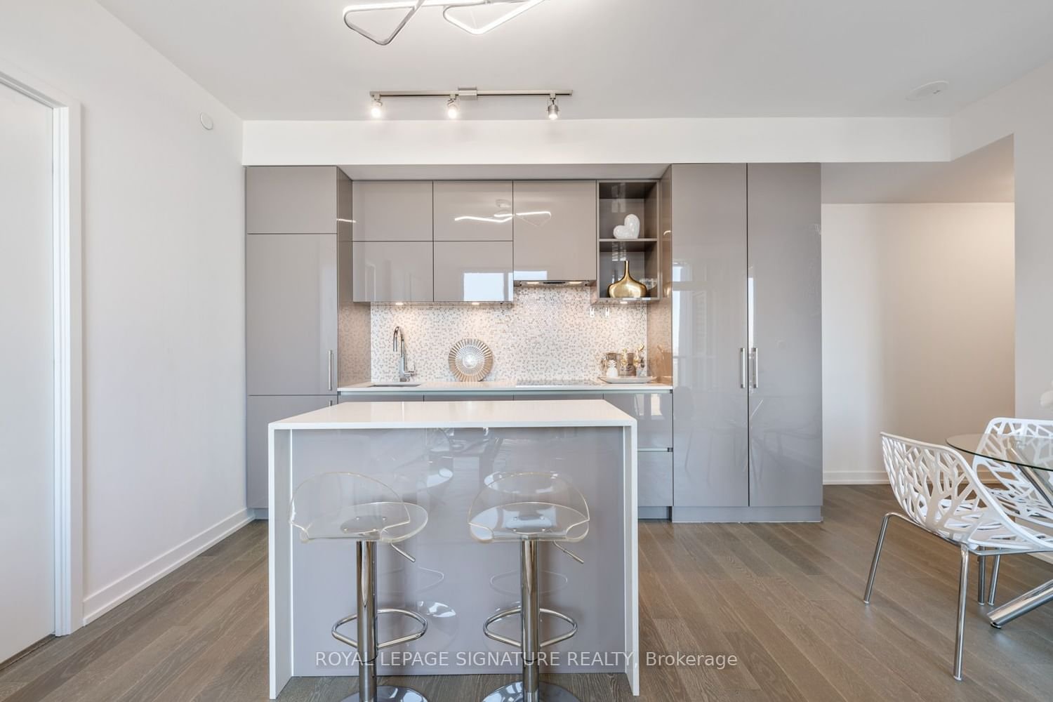 1 Yorkville Ave, unit 1411 for sale - image #12