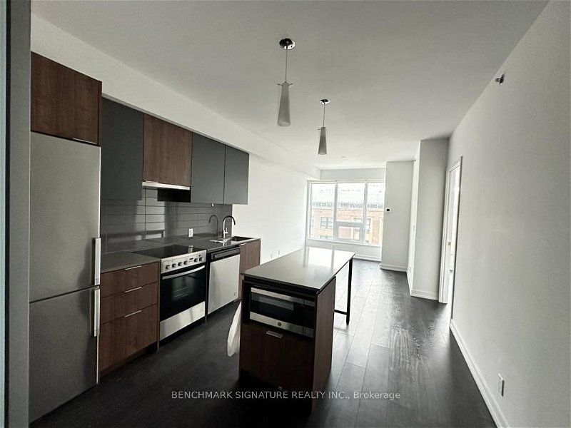 203 College St, unit 506 for rent - image #1