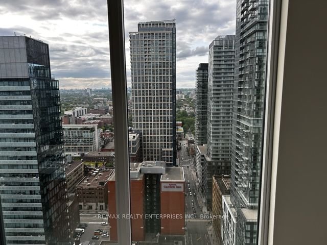 357 King St W, unit 3003 for rent - image #25