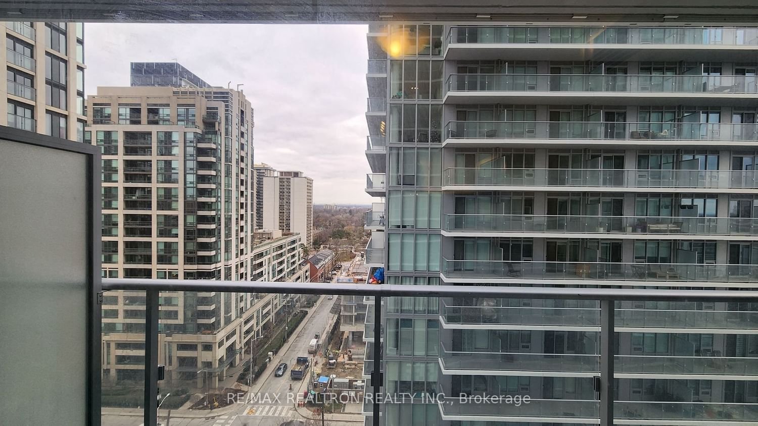 195 Redpath Ave, unit 1413 for rent - image #21