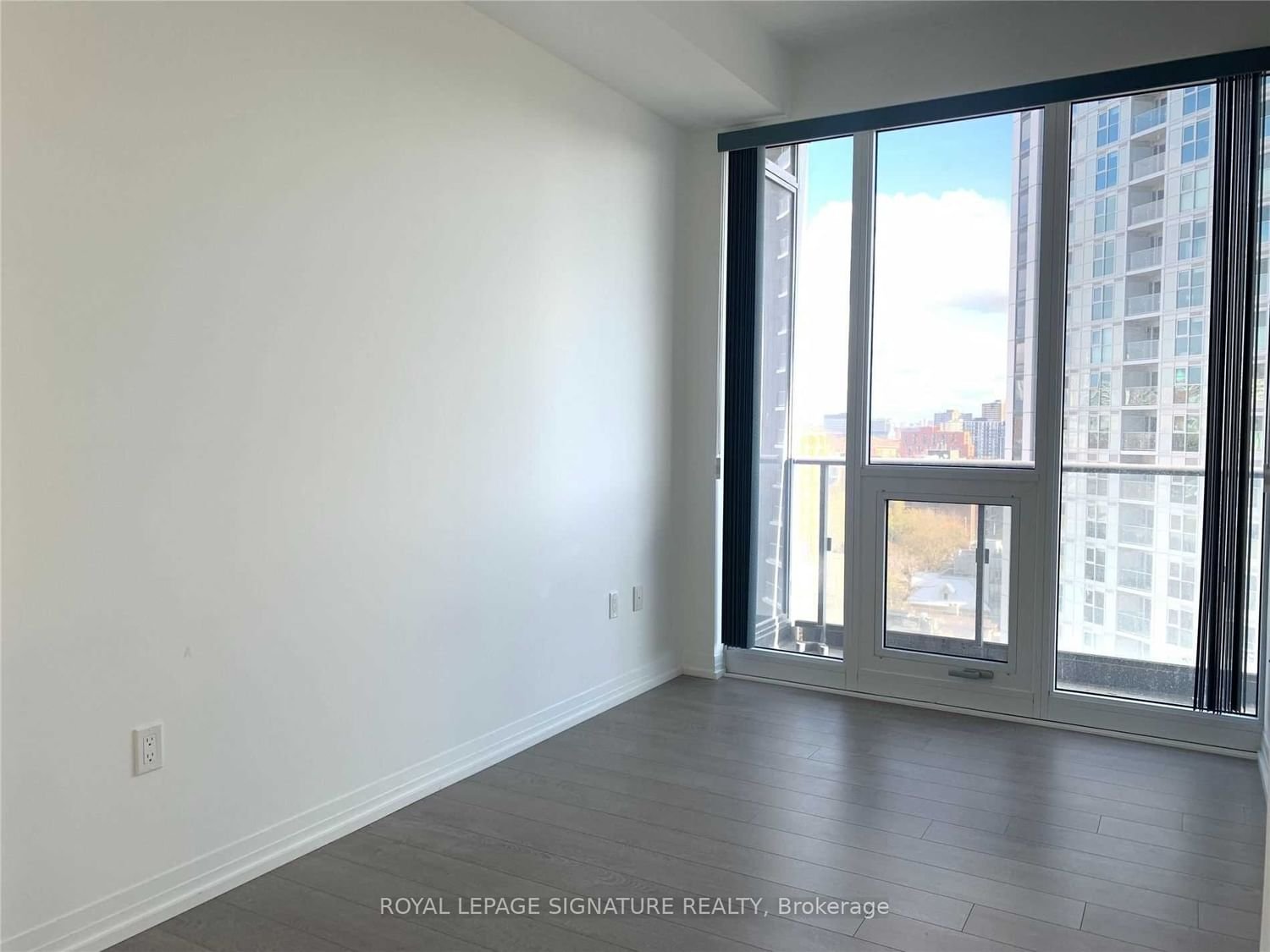 251 Jarvis St, unit 1016 for rent - image #5