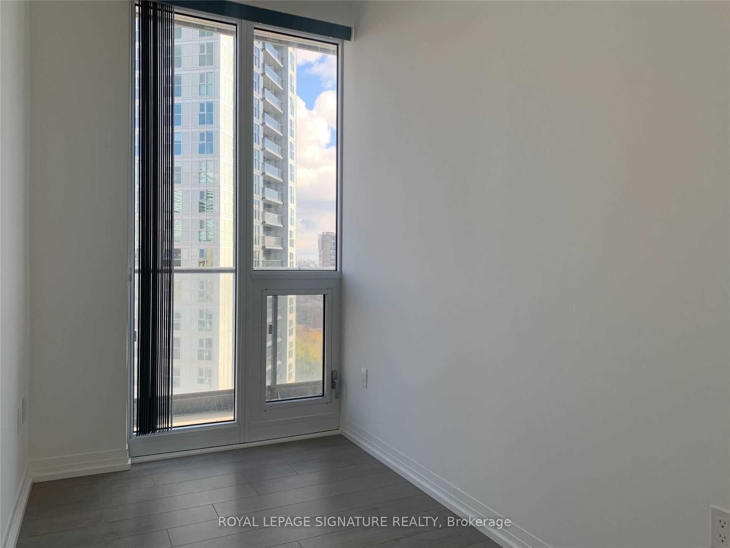 251 Jarvis St, unit 1016 for rent - image #6