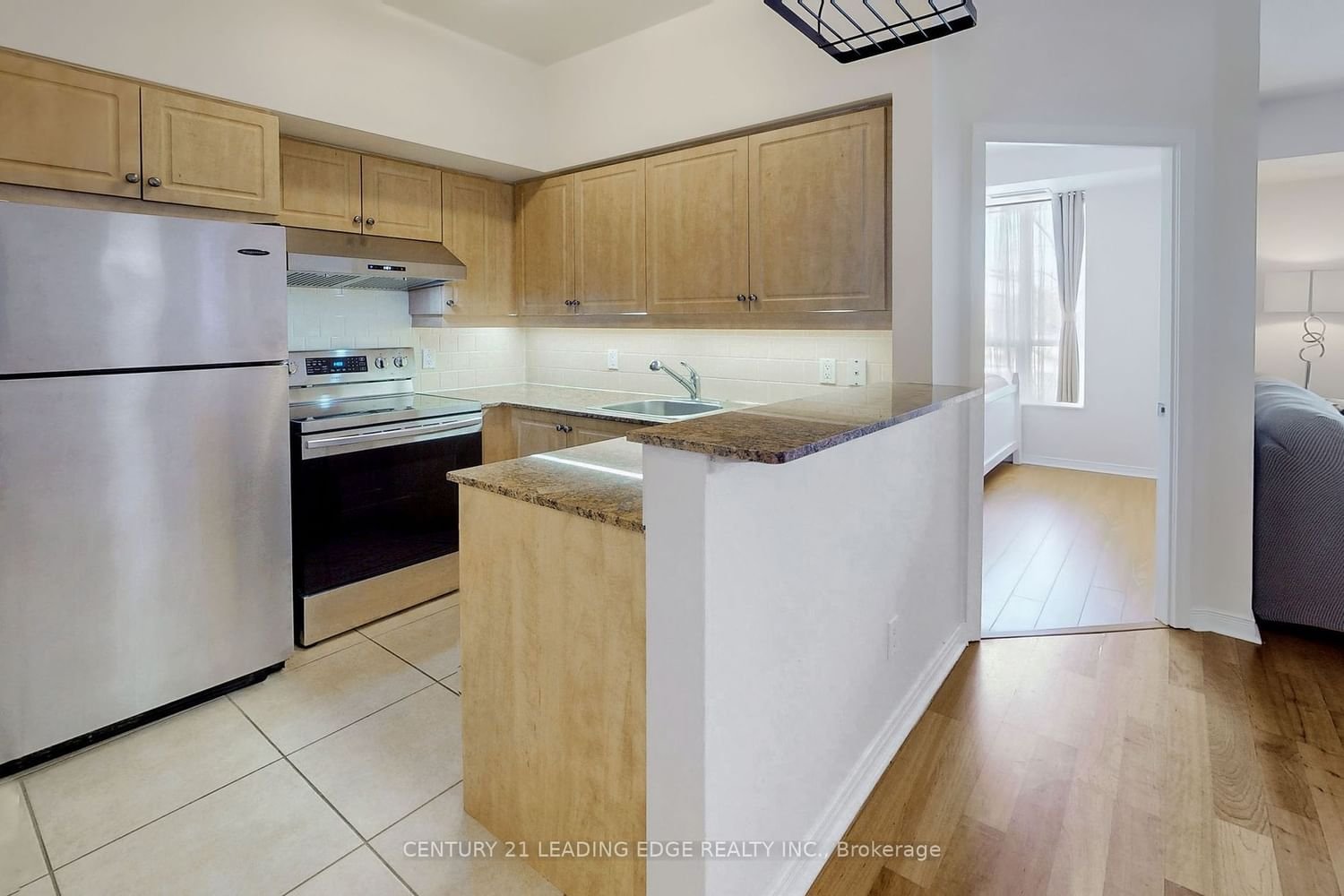 485 Rosewell Ave, unit 212 for sale - image #14