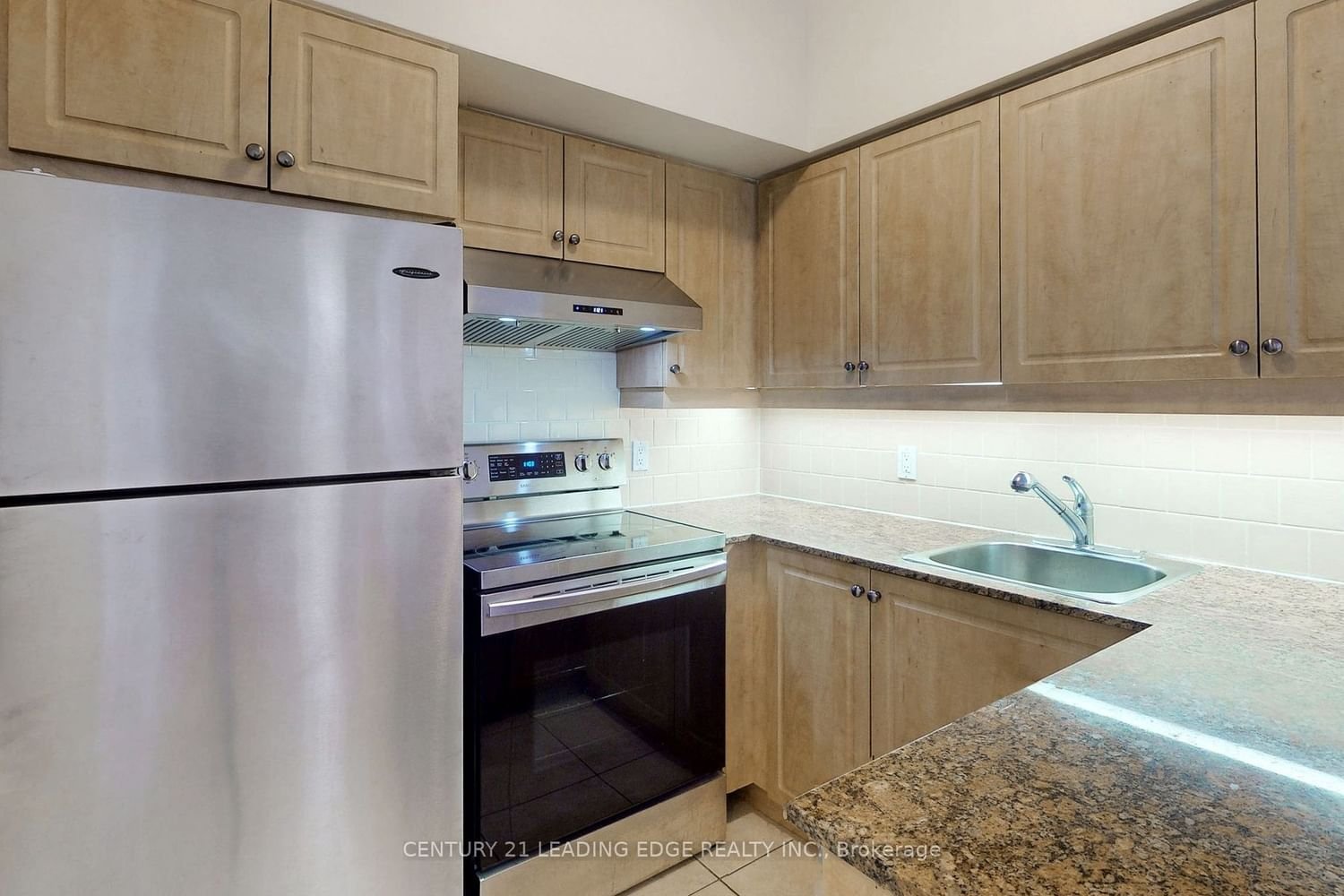 485 Rosewell Ave, unit 212 for sale - image #15