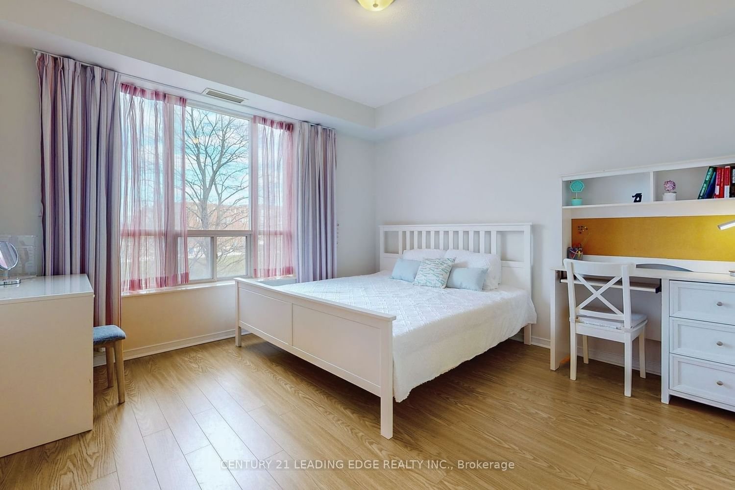 485 Rosewell Ave, unit 212 for sale - image #19
