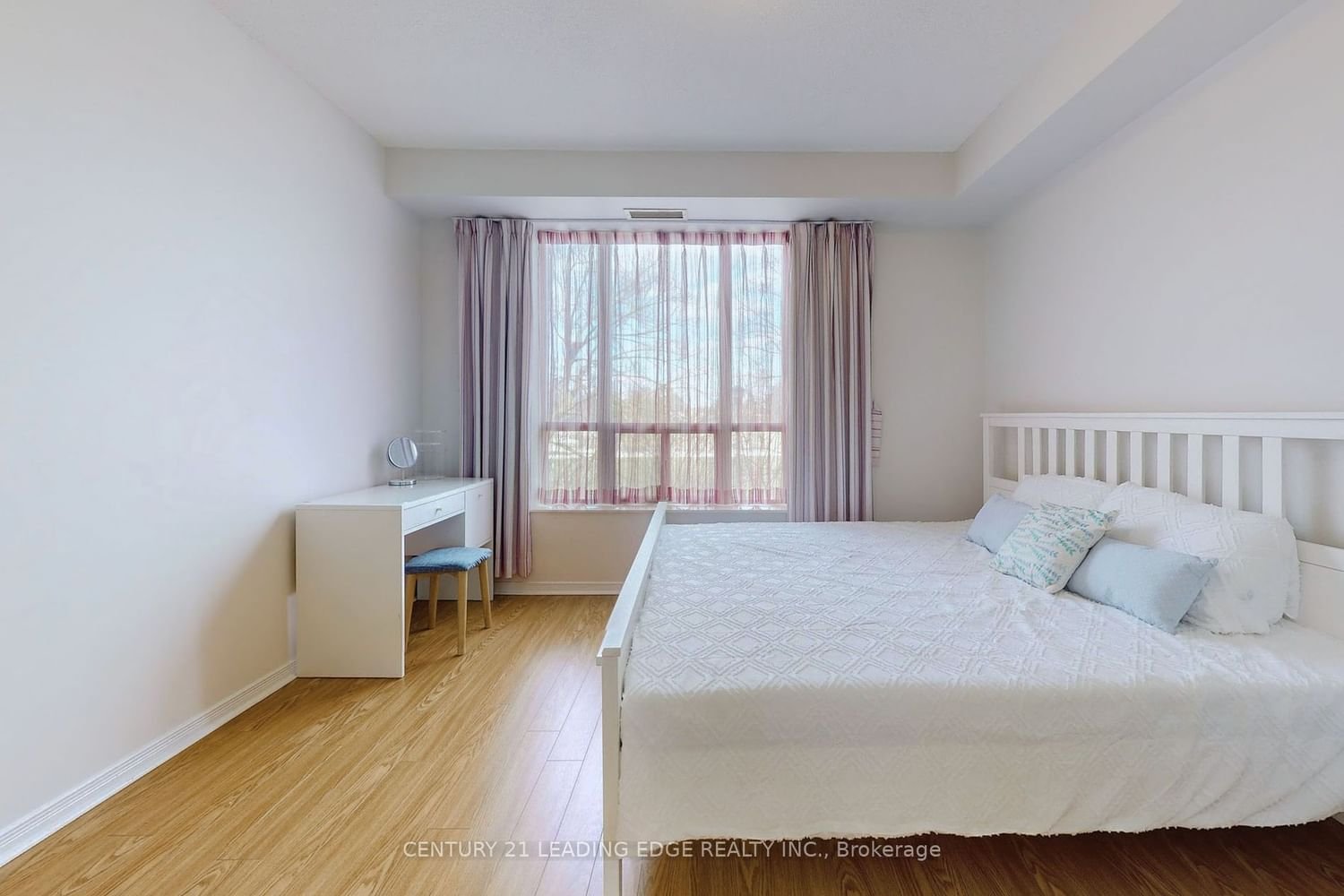 485 Rosewell Ave, unit 212 for sale - image #20
