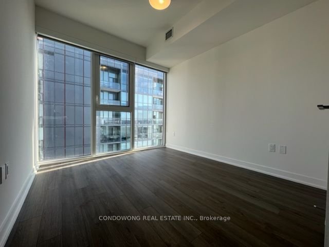 357 King St W, unit 3809 for rent - image #14