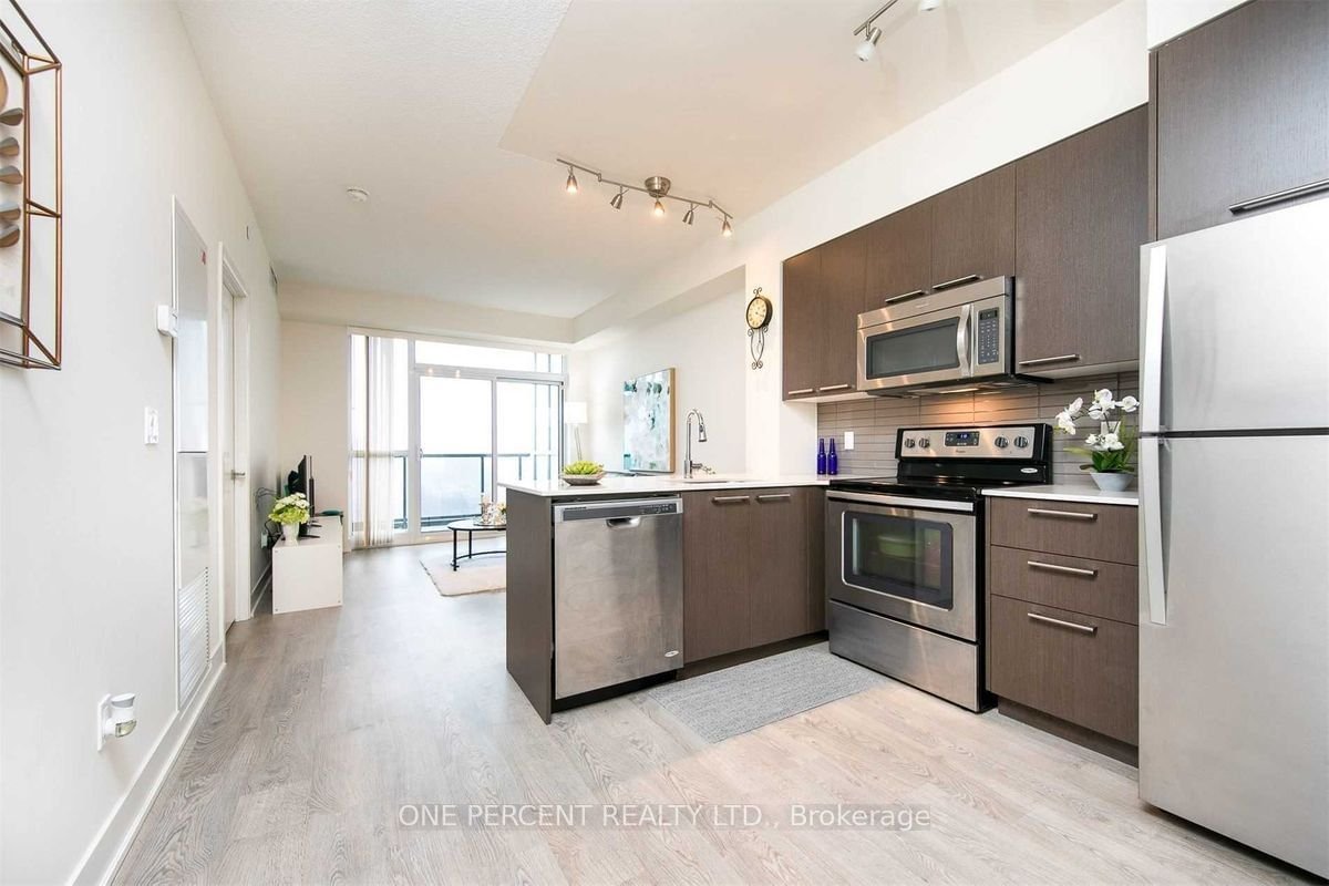 88 Sheppard Ave E, unit 2103 for rent - image #12