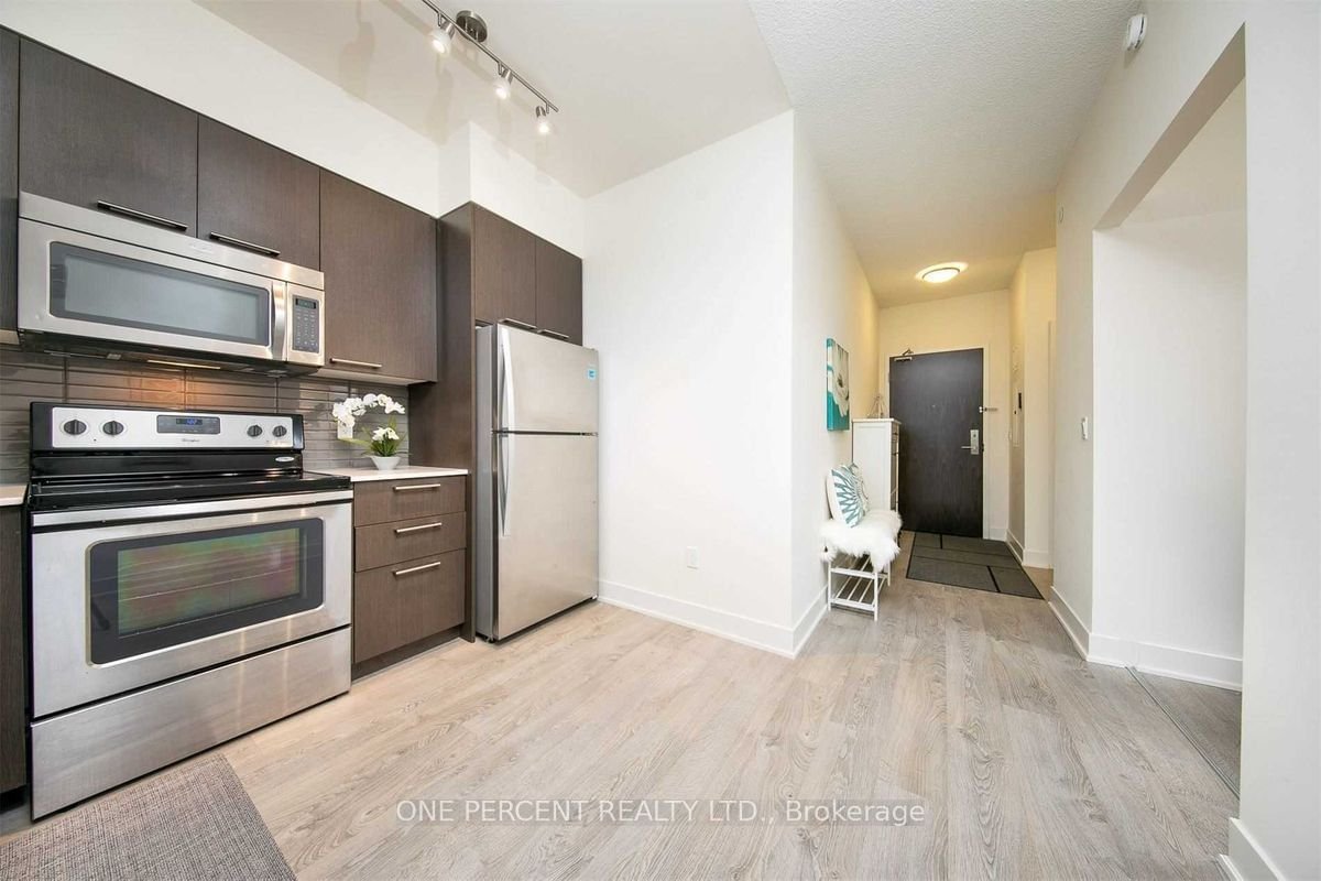88 Sheppard Ave E, unit 2103 for rent - image #9
