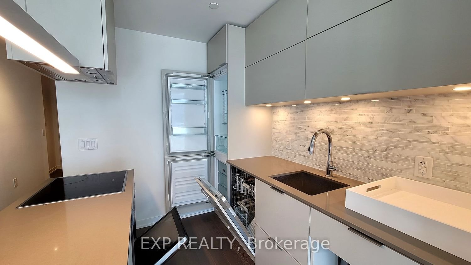 15 Lower Jarvis St, unit 3209 for rent - image #5