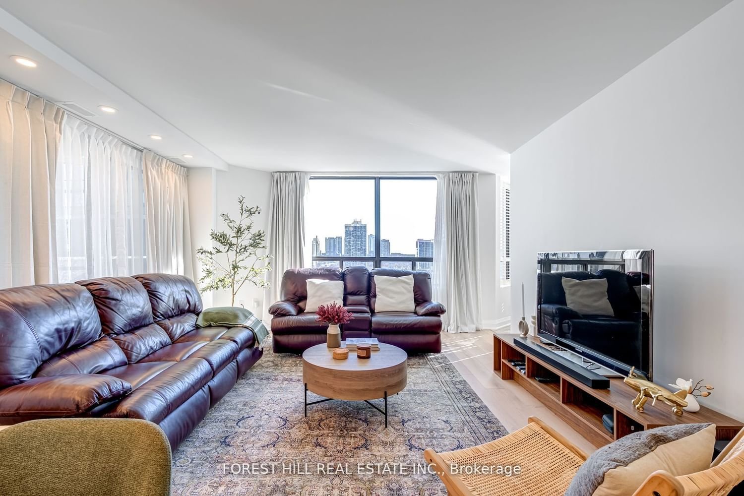192 Jarvis St, unit 1102 for rent - image #6